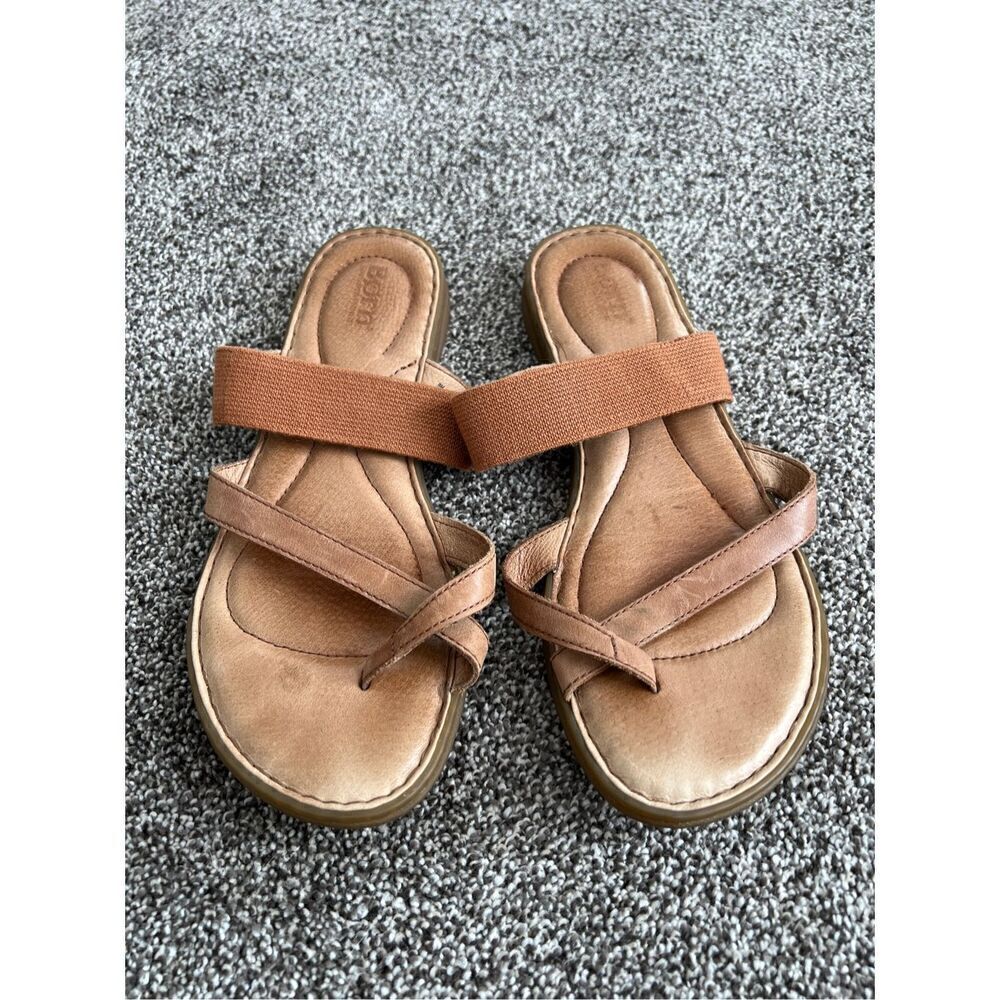 Born Nevis Full Grain Leather brown Women's Thong Sandals Size 9